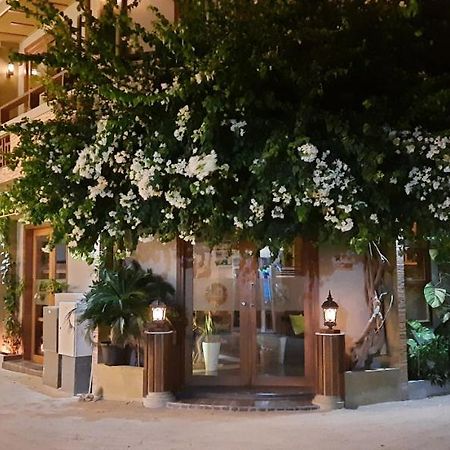 Maladiwa Beach & Spa มาฟุชิ ภายนอก รูปภาพ